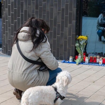 Willi Herren Haus Blumen Kerzen