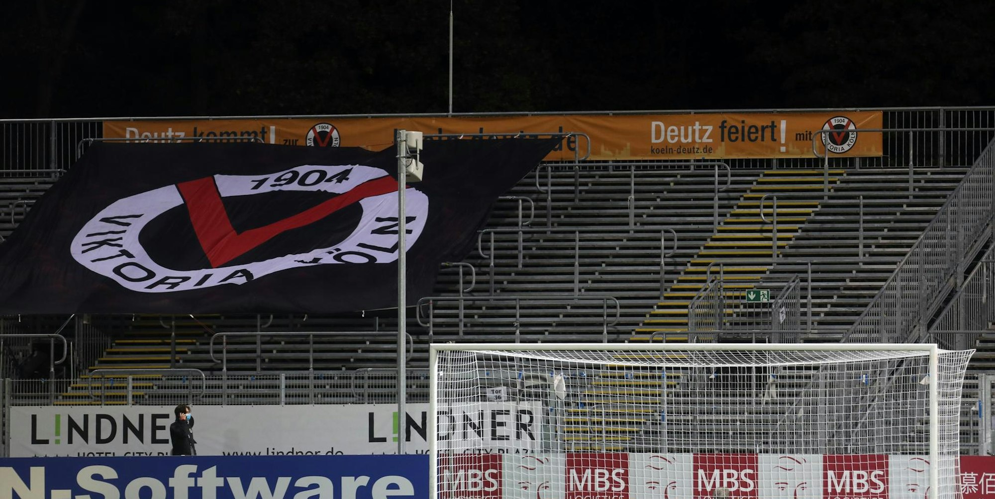 308C1E0F-238B-4FFC-B00E-4F7677C9C479