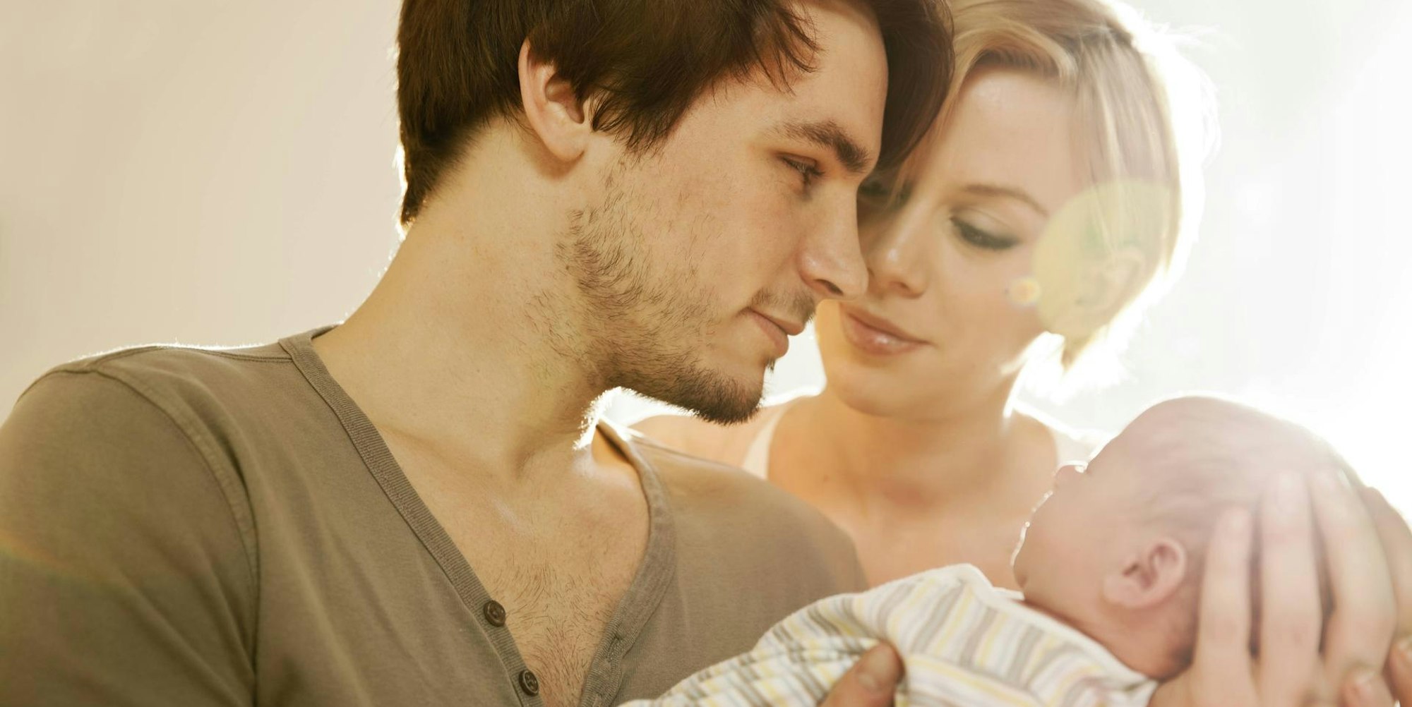 Ein Paar und sein Baby