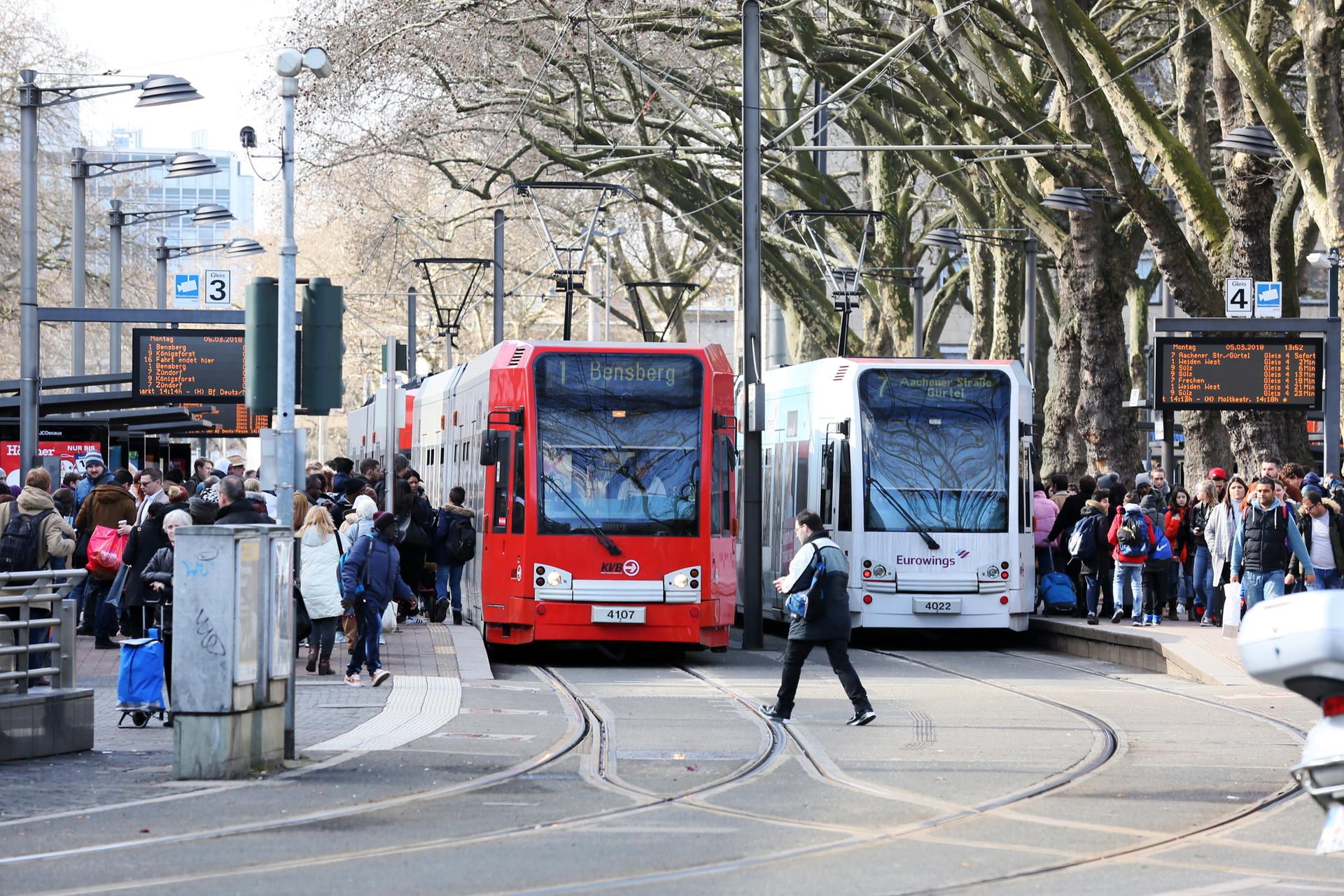 Haltestelle Neumarkt