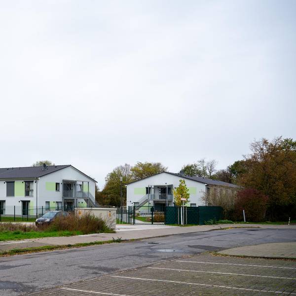 Flüchtlingsunterkunft Köln Erbacher Weg WEISER
