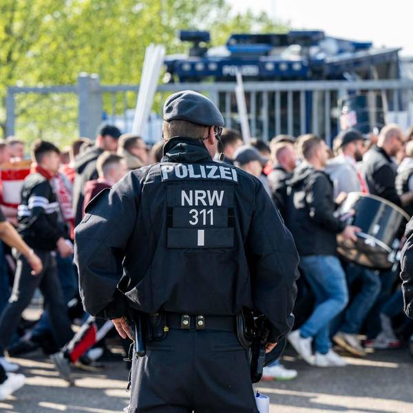 Polizei FC Gladbach Fans
