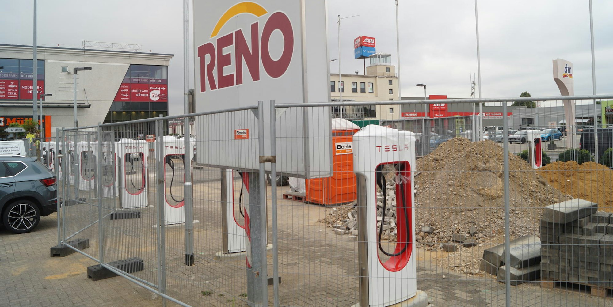 Tesla-Ladestation Kerpen