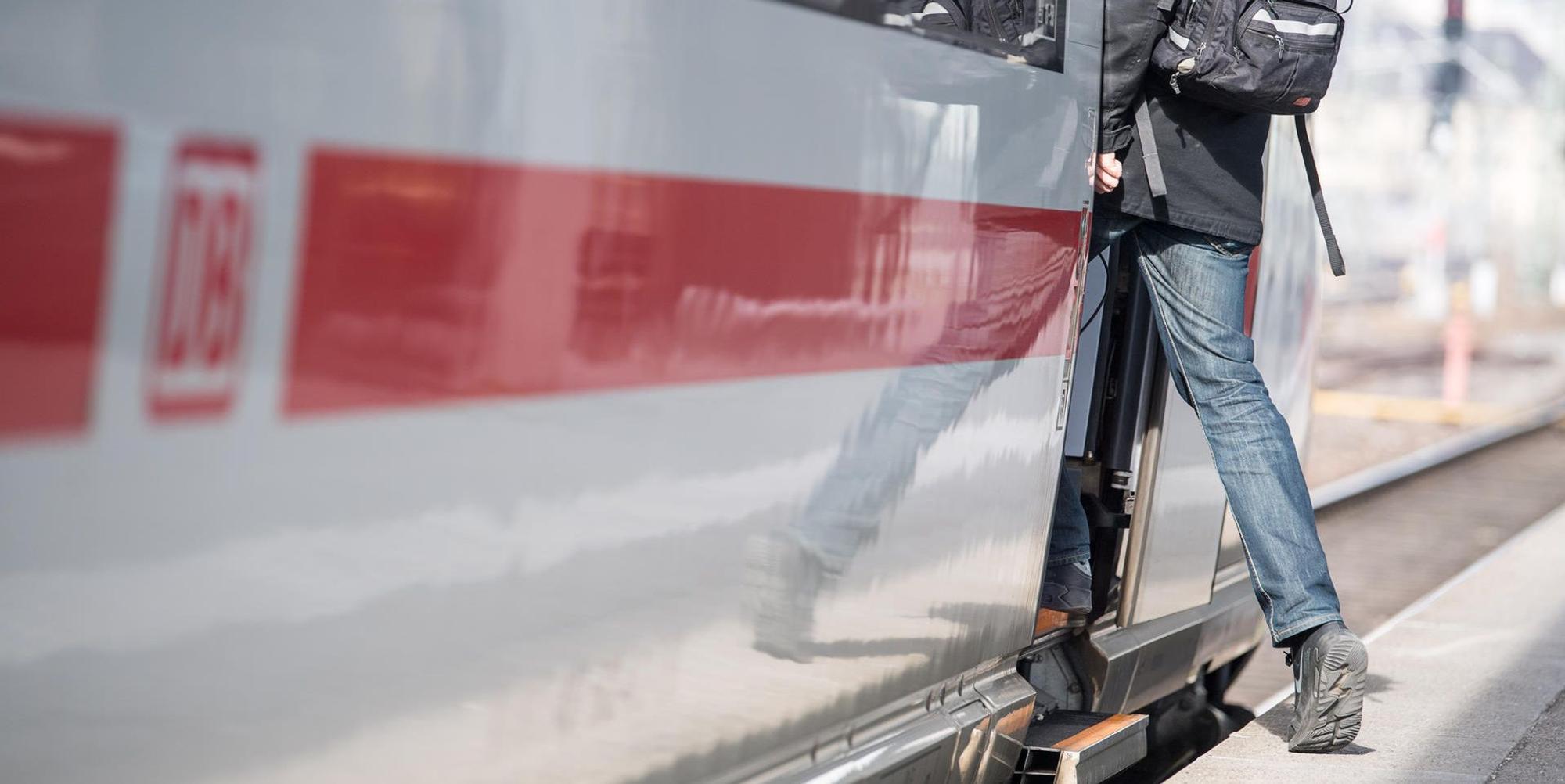 Bahn Einstieg Symbol