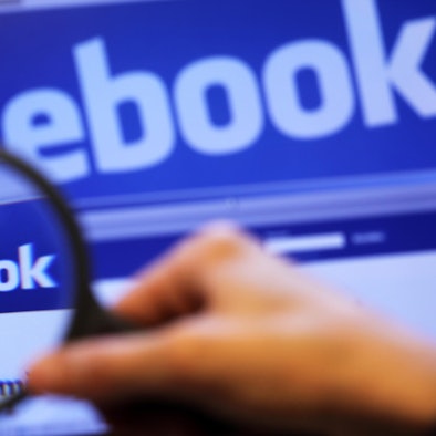 Recht und Ordnung Kolumne Informationen Internet Gericht