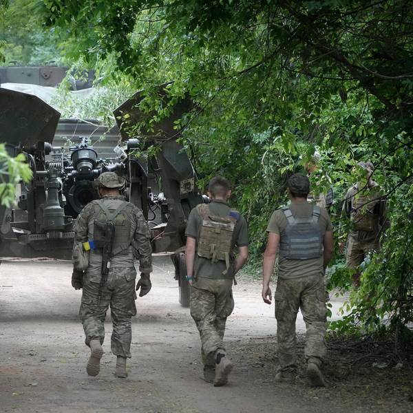 Ukraine Donezk schwere Waffen