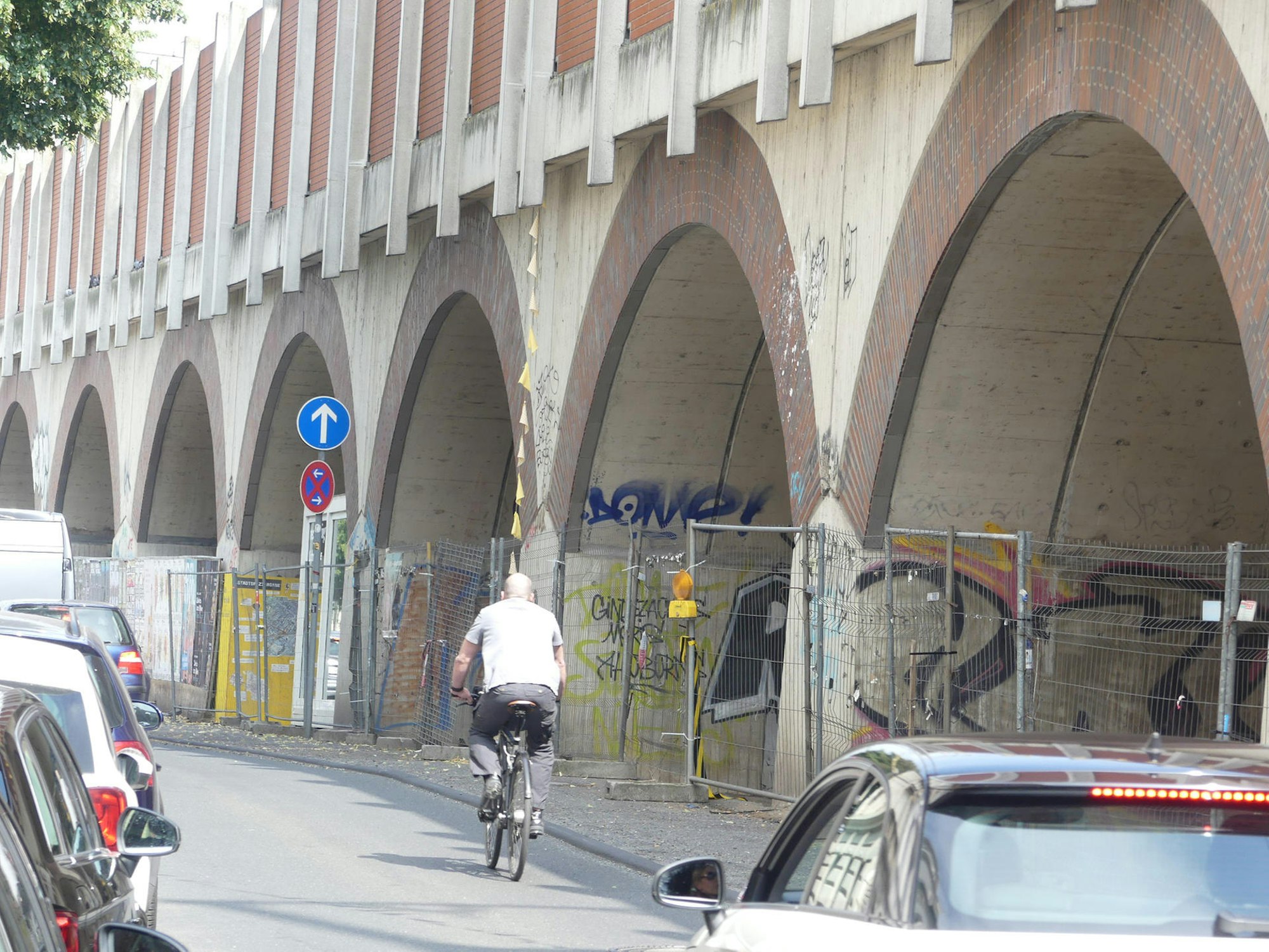 roes-huettenstrasse-004