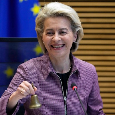 Ursula von der Leyen 022122