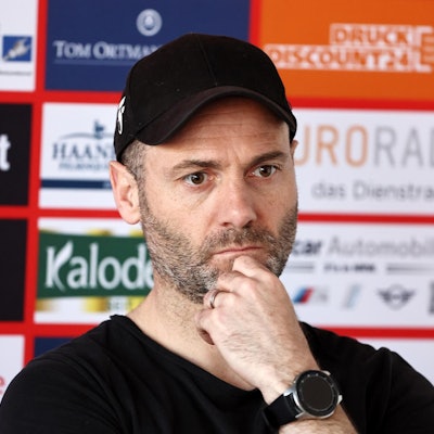 4429BA97-082E-49CF-8274-9A6D6C3B7BC9