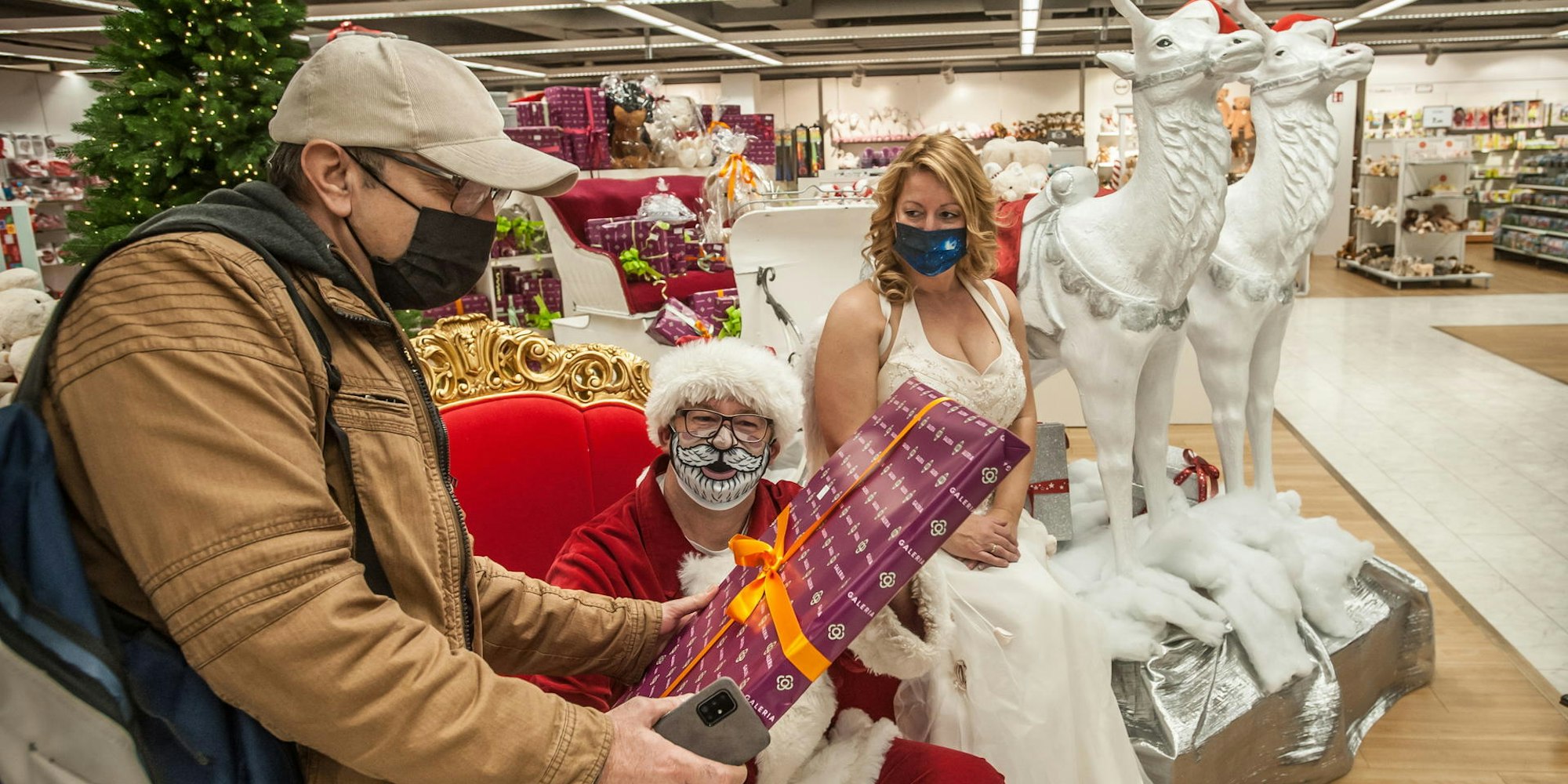 kaufhof_LEV_rar_RLE_12152021ALF_6459