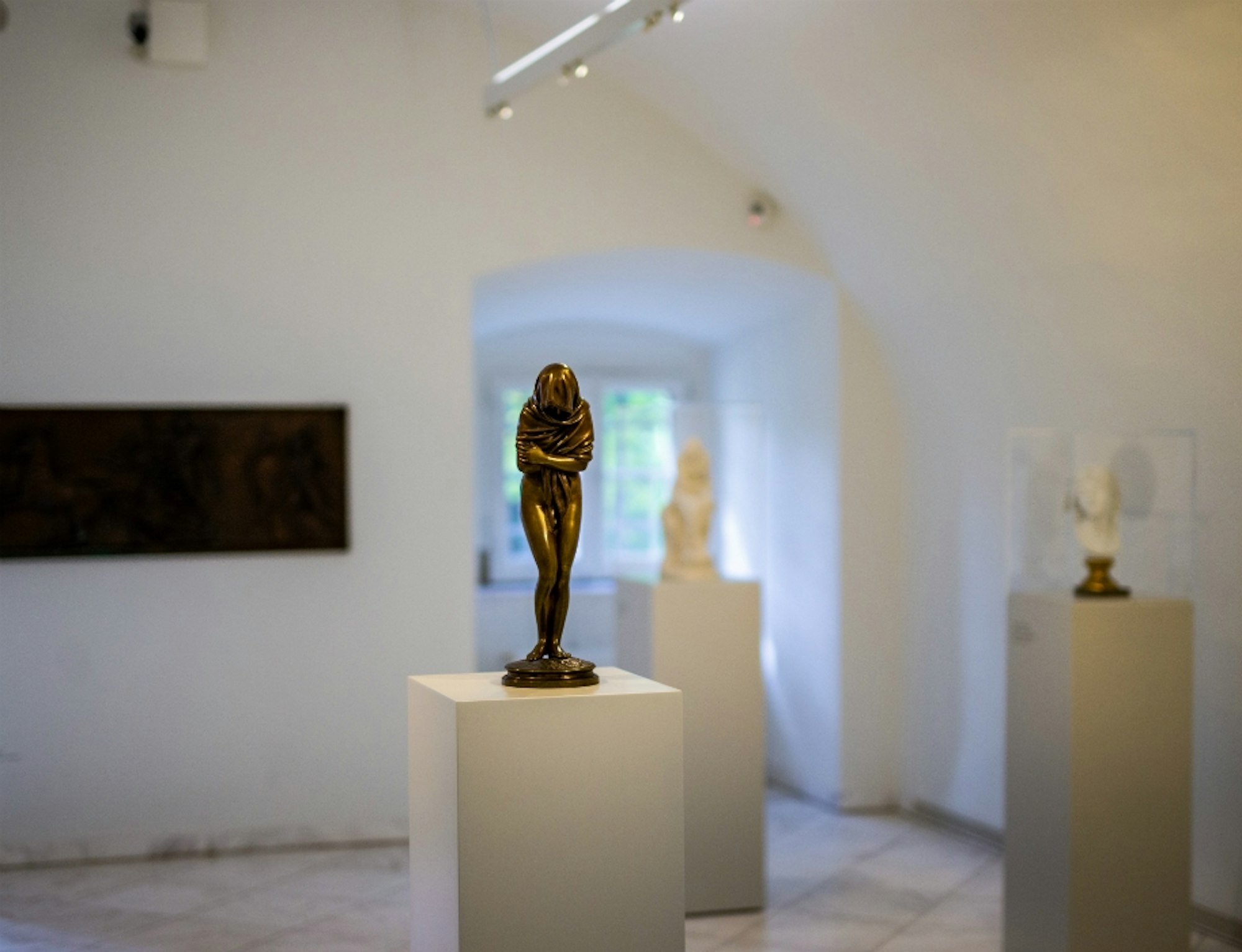ausstellungsansicht-im-museum-schloss-moyland-in-bedburg-hau