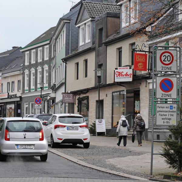 WU_Mittlere-Hauptstrasse-Burscheid_(2)