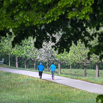 Joggen_in_der_Morgen_dpa