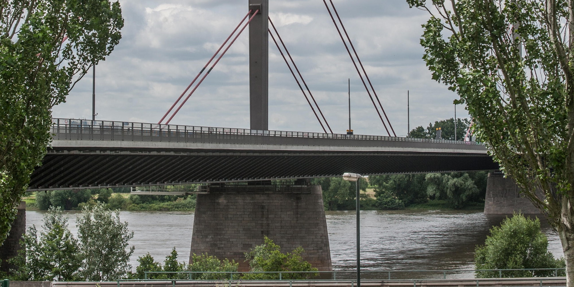 leverkusen-autobahnbruecke-ALF_2562