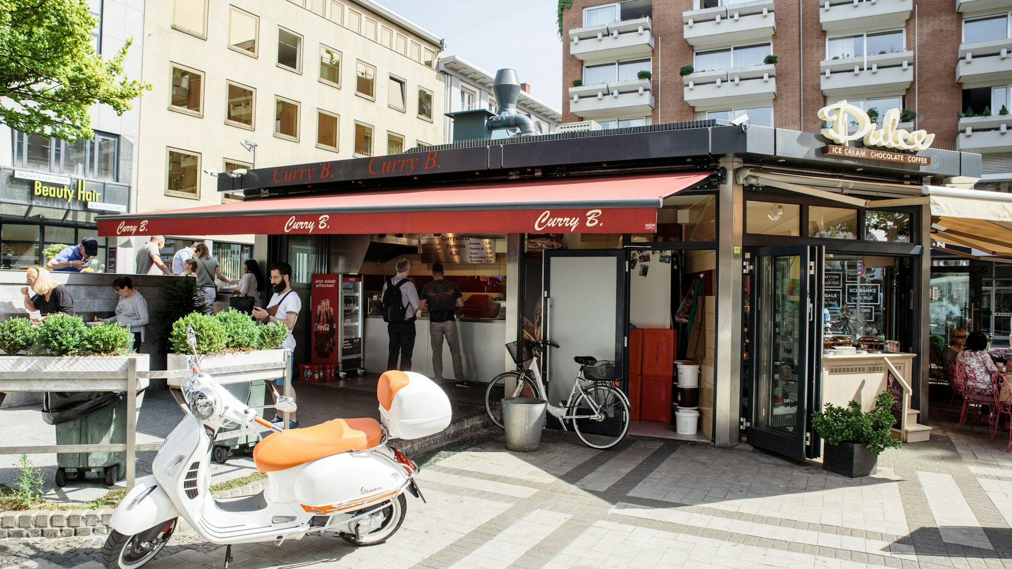 Blick auf die Theke des Curry B.
