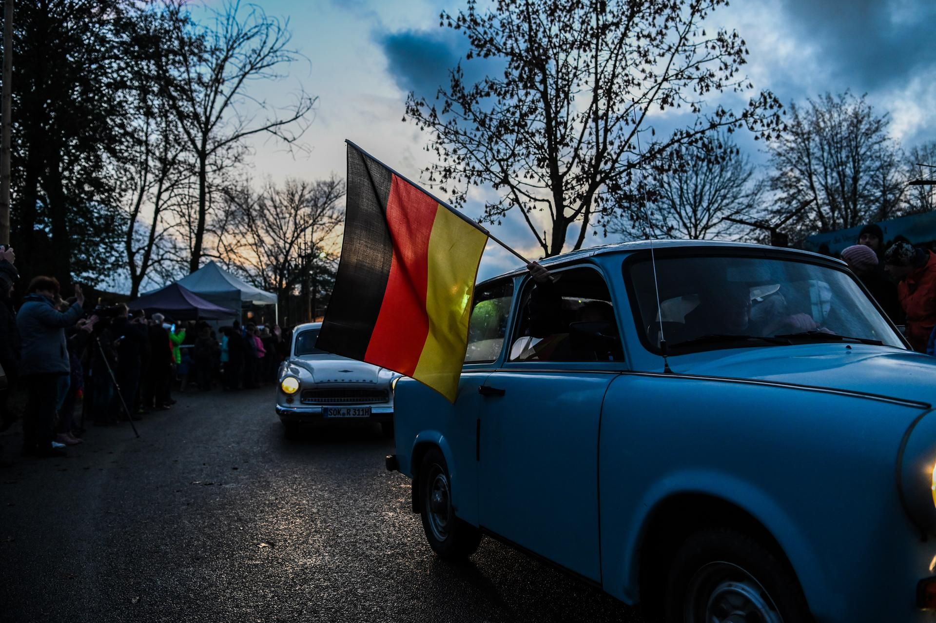 Trabis Mauerfall neu