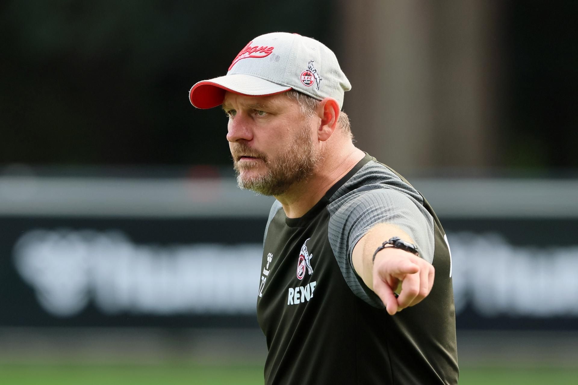 Baumgart auf dem Trainingsplatz