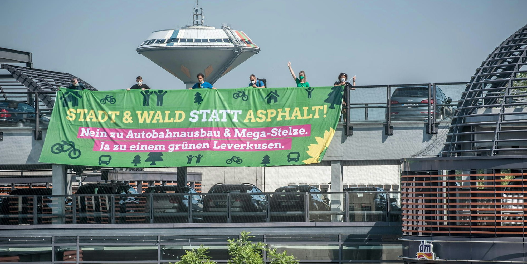 gruene_banner_RLE_leverkusen26062021ALF_4075