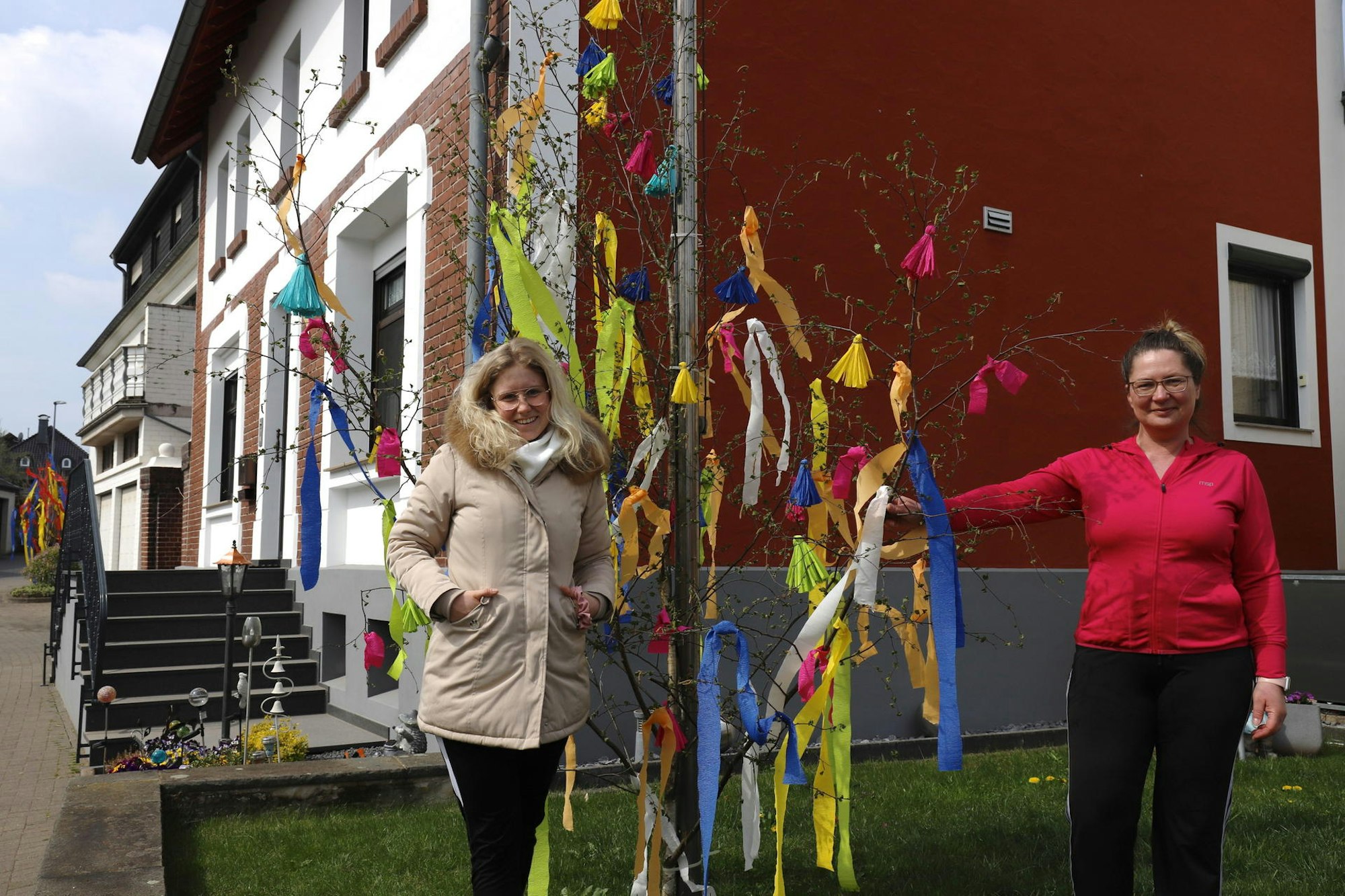 Maibaeume_in_Vlatten