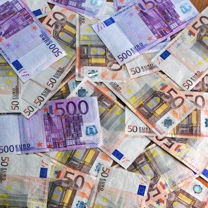 Haufen Geldscheine