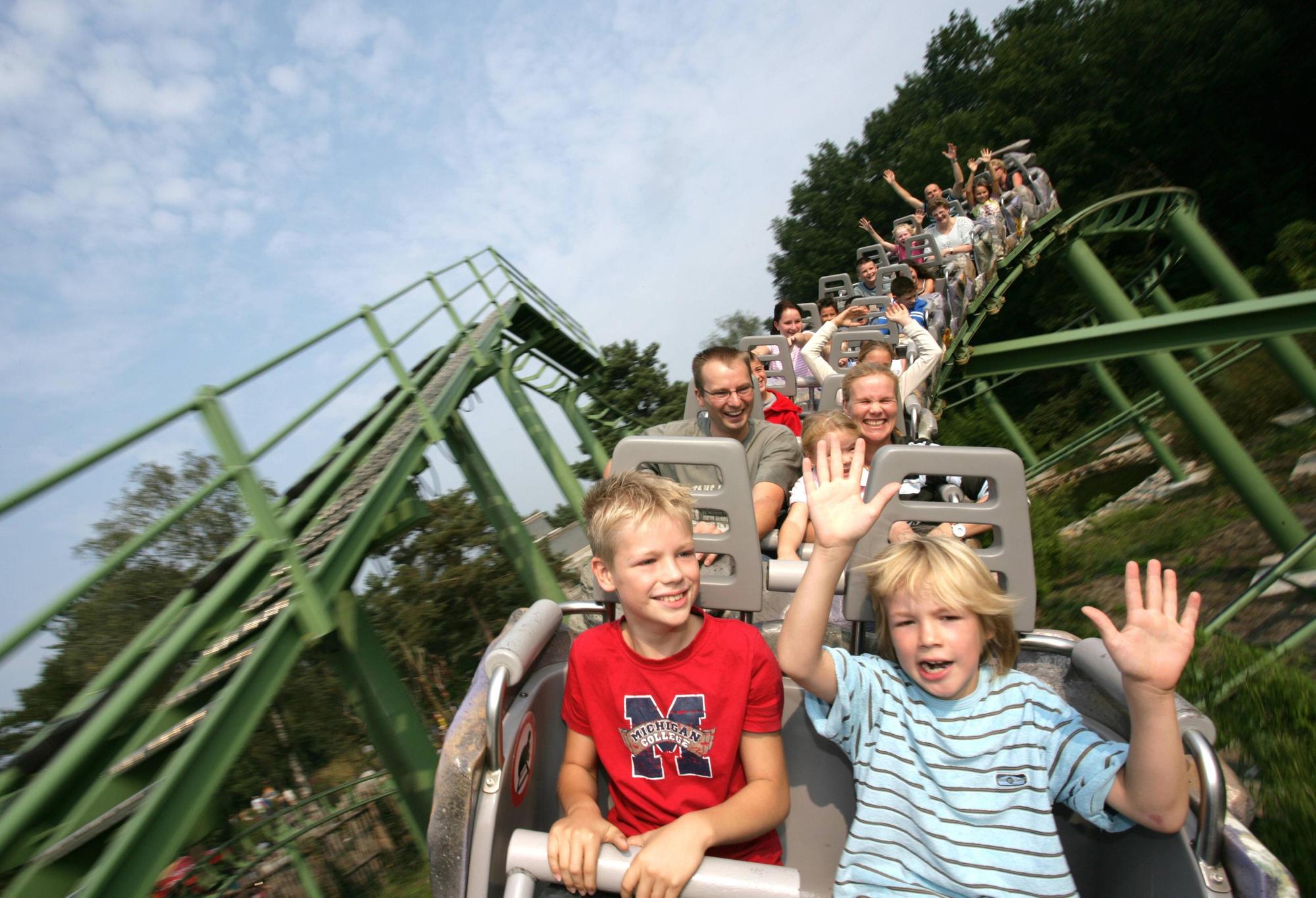 freizeitpark_achterbahn_imago