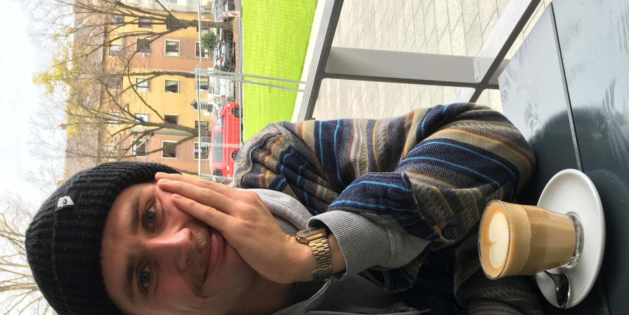Zwei Kaffee Aljoscha Thönneßen