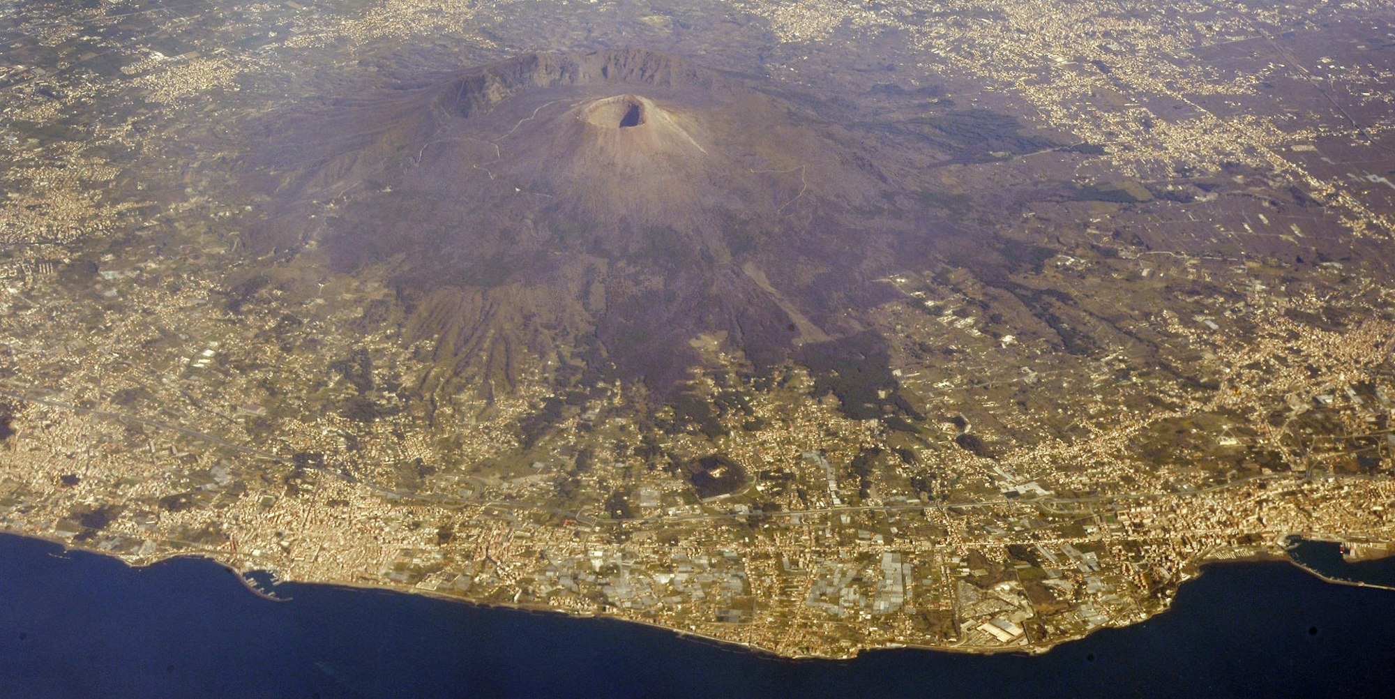Vesuv Luftbild PA 130722