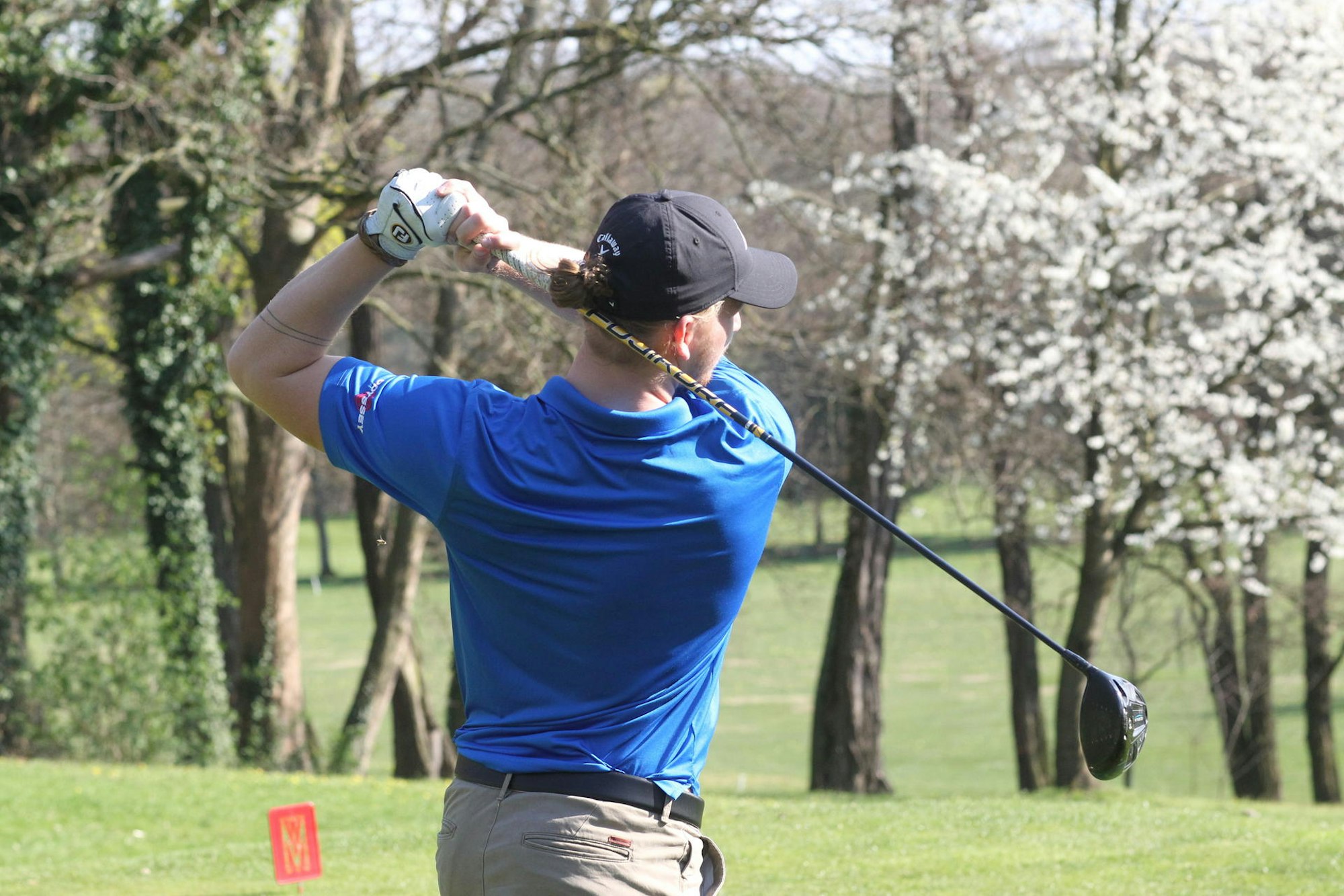 Golfer Abschlag Nick Bachem