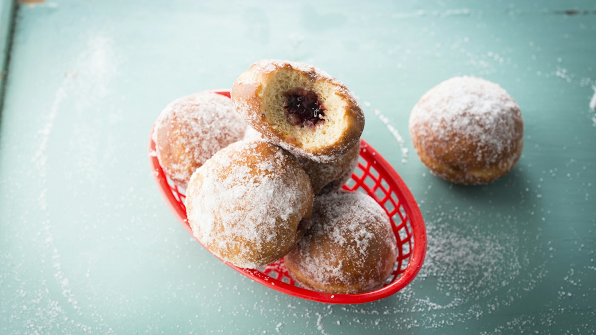 Frische Krapfen sind an Karneval unverzichtbar!