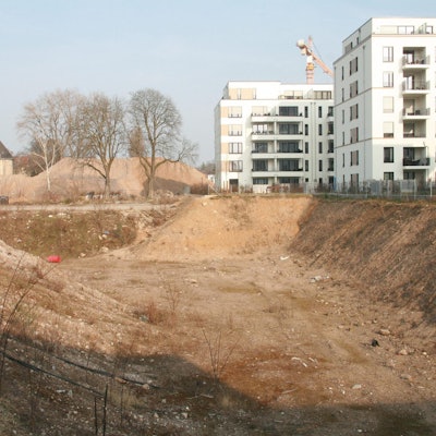 MDS-KSTA-2015-11-19-71-91972669