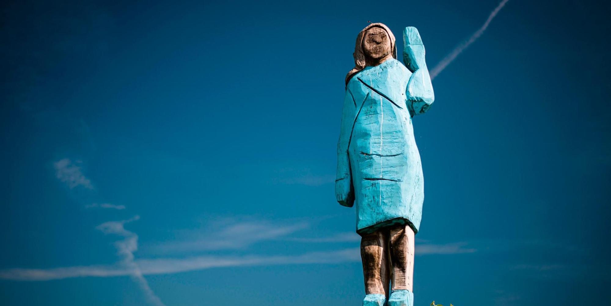 Melania Trump aus Holz 1