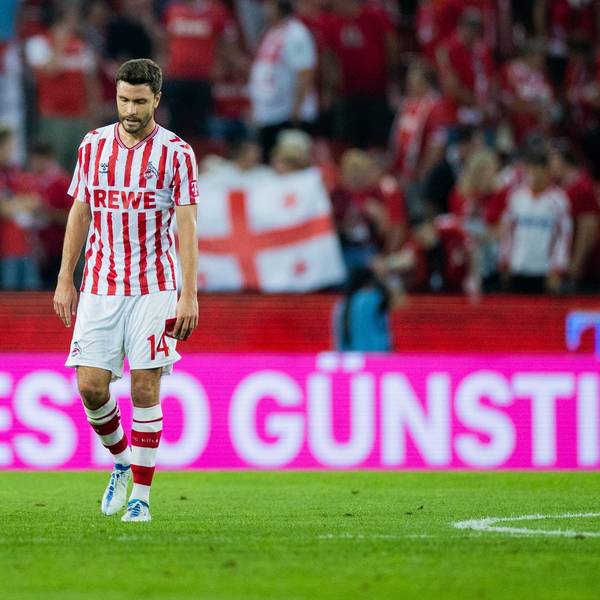 Baumgart klatscht den Fans Beifa