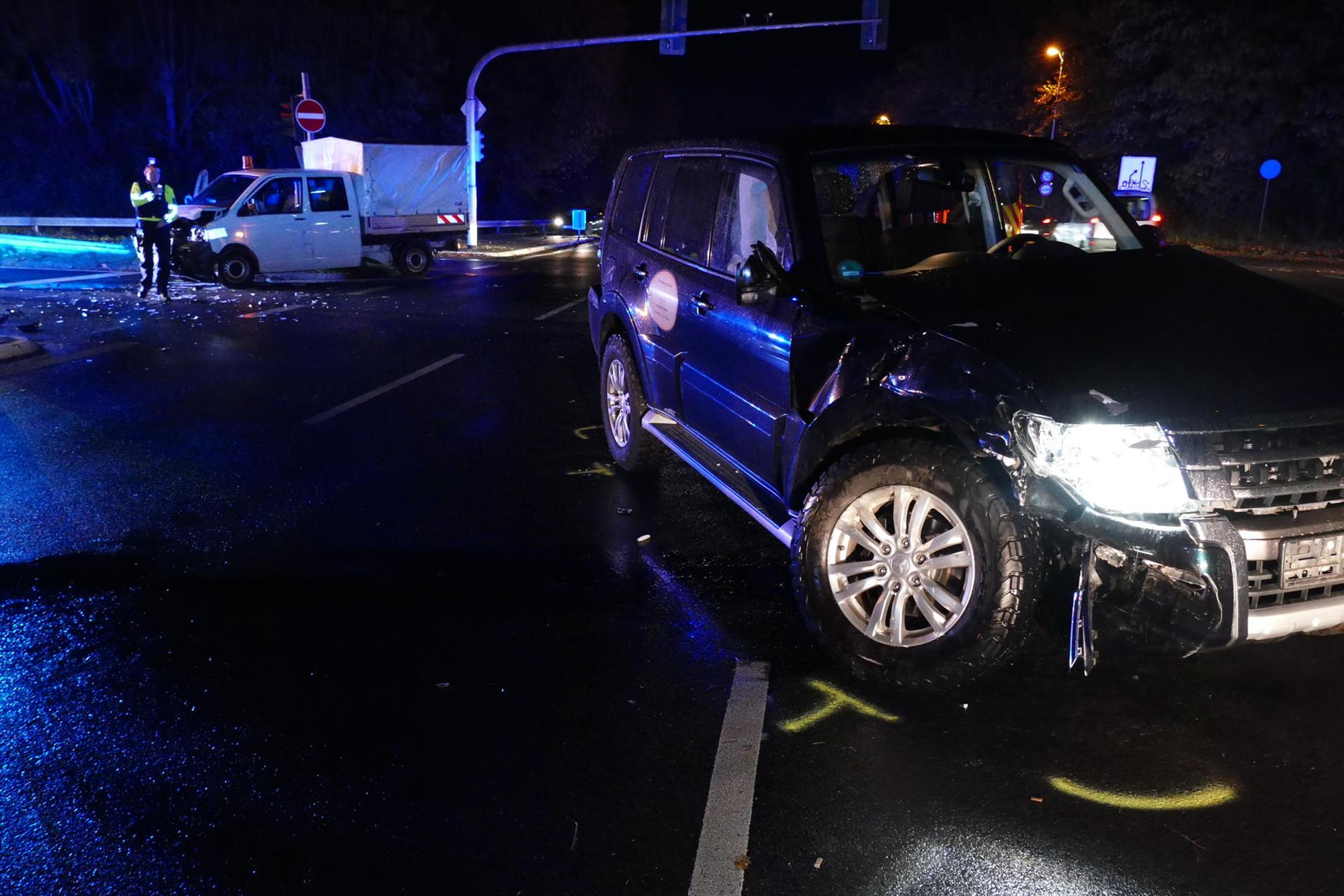 Unfall Hennef Kreuzung 261022
