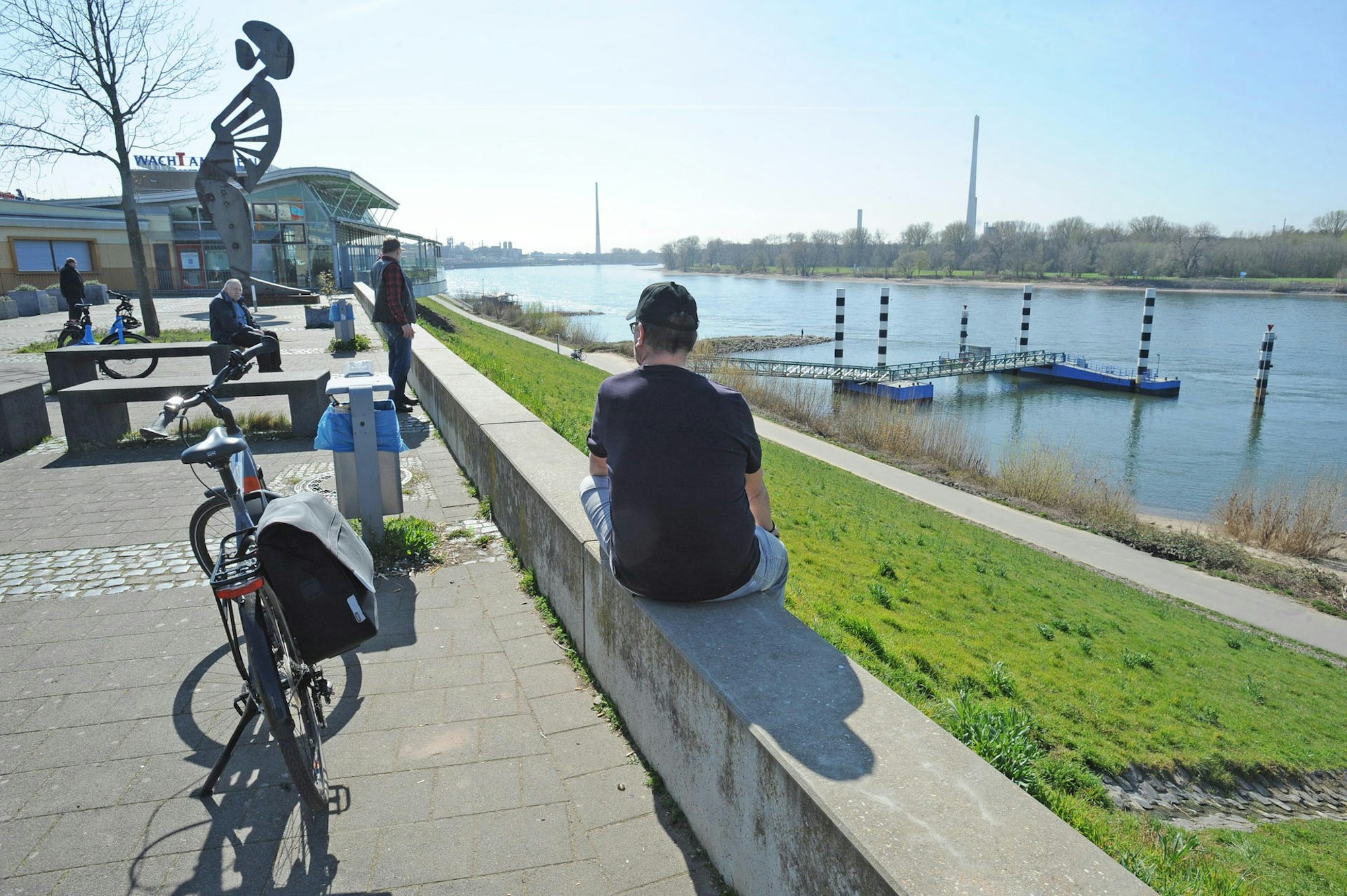 LE_rhein-anleger_(1)