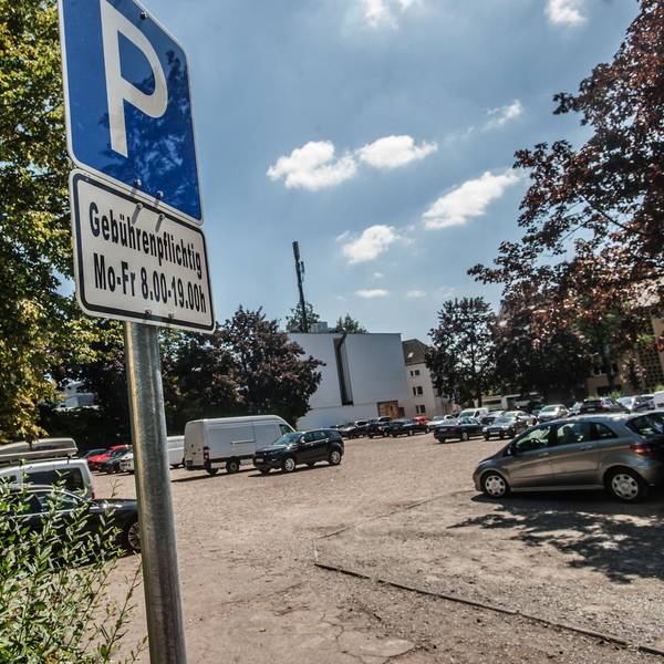 leverkusen-parkplatz--ALF_3464