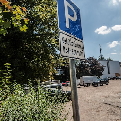 leverkusen-parkplatz--ALF_3464