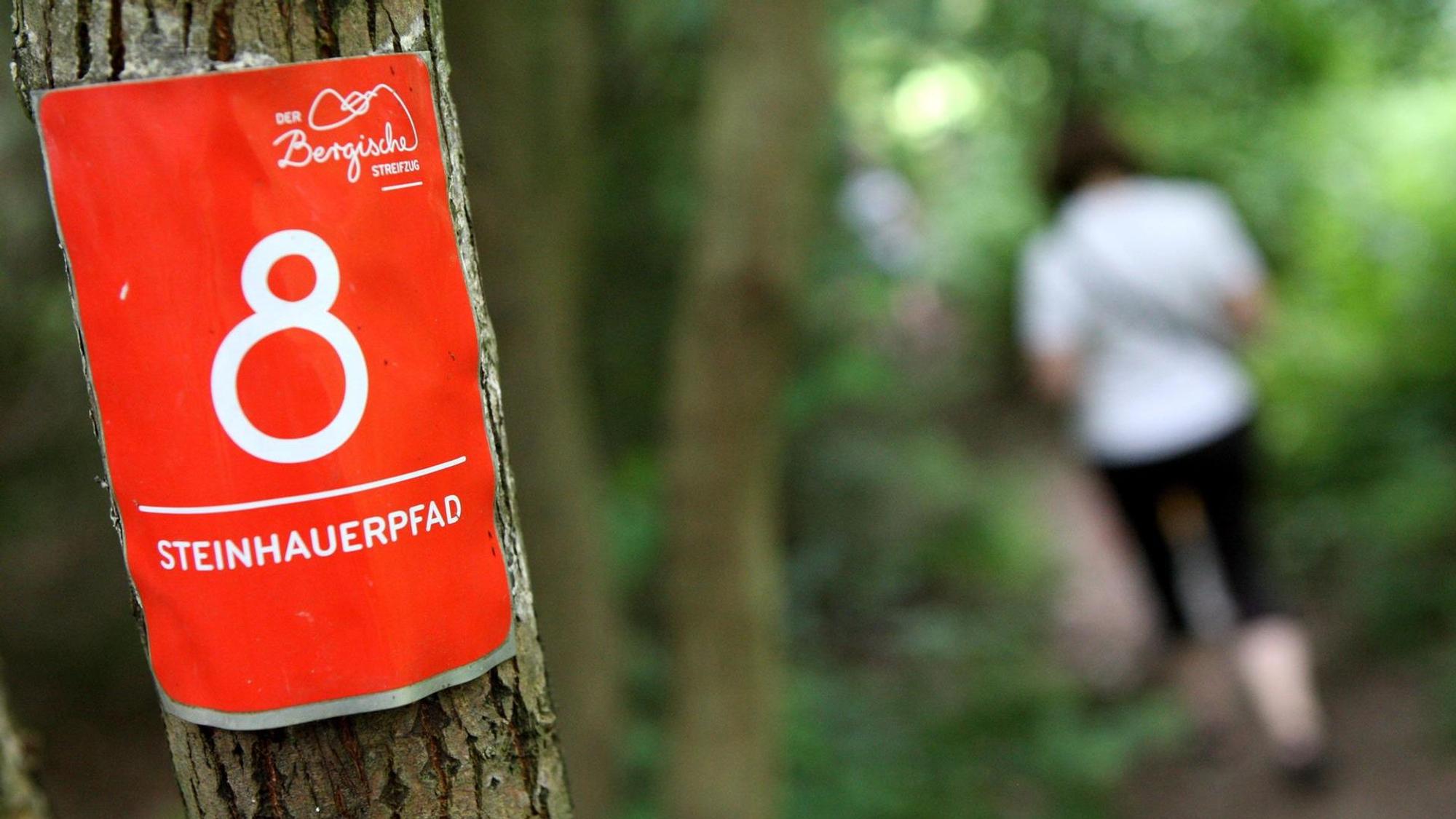 Rote Markierung am Steinhauerpfad Lindlar