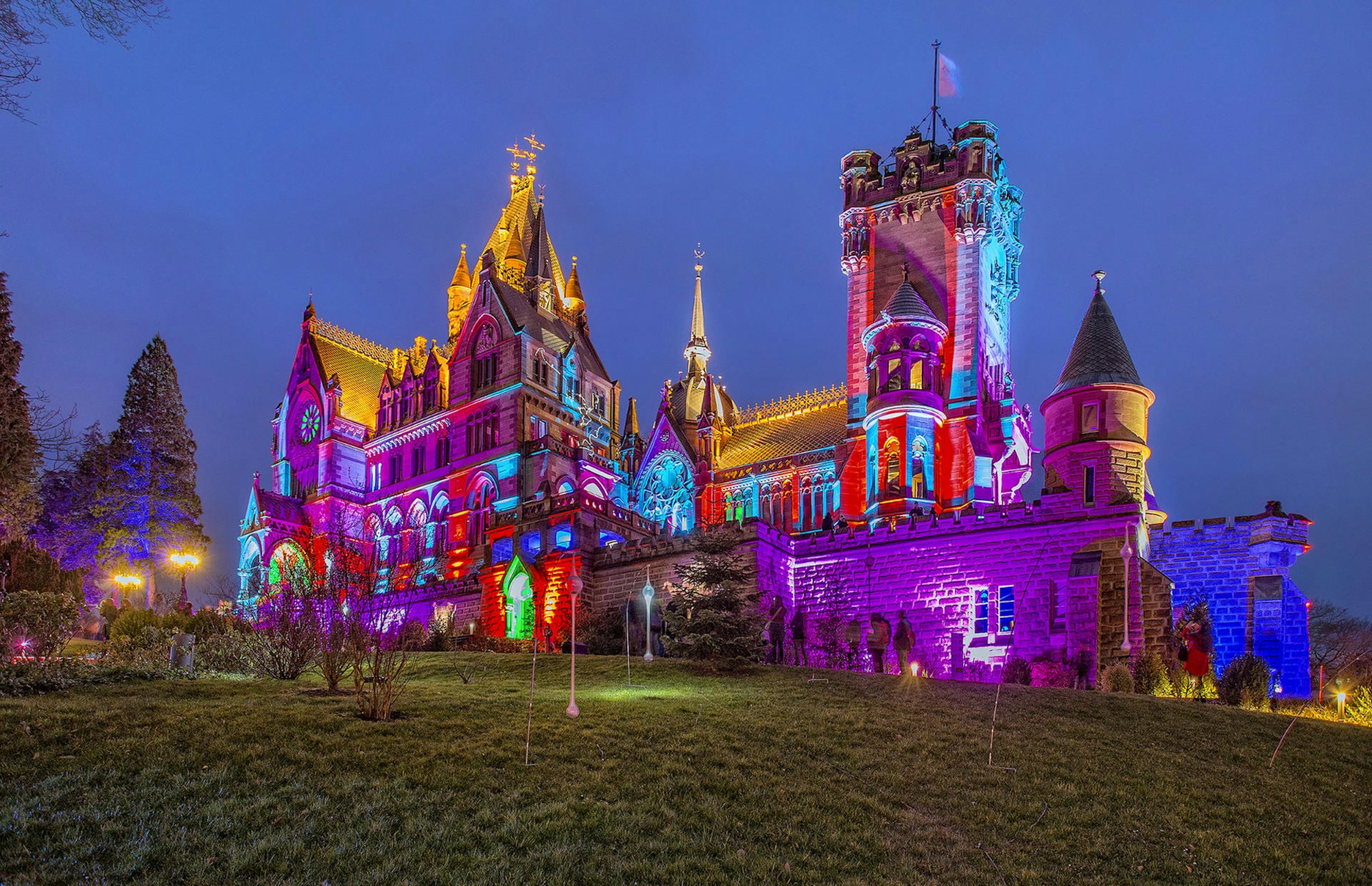 Schloss Drachenburg_Beleuchtete Burg_Credit_Schloss Drachenburg GmbH_Michael Boland