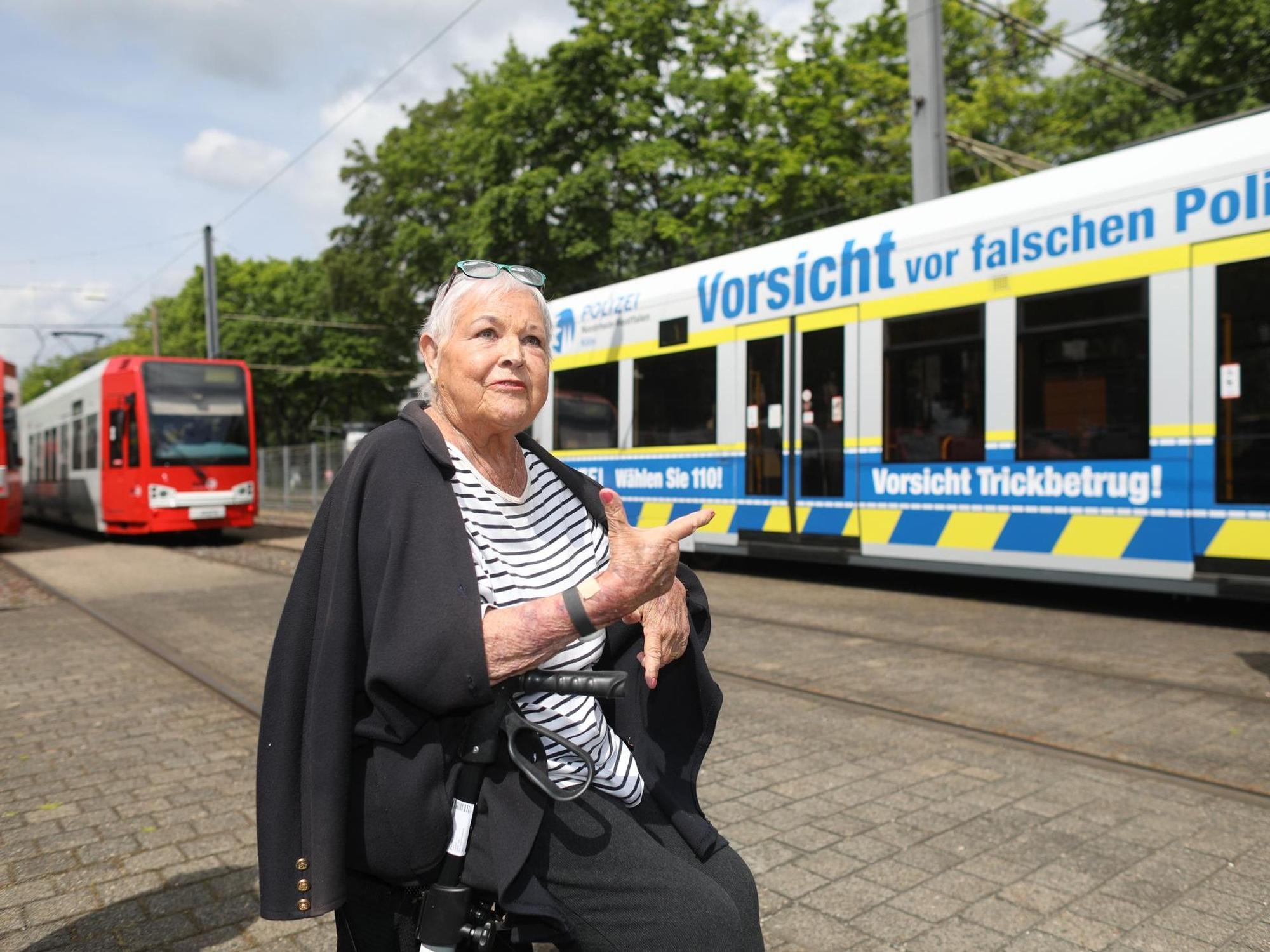 KVB Bahn Polizei