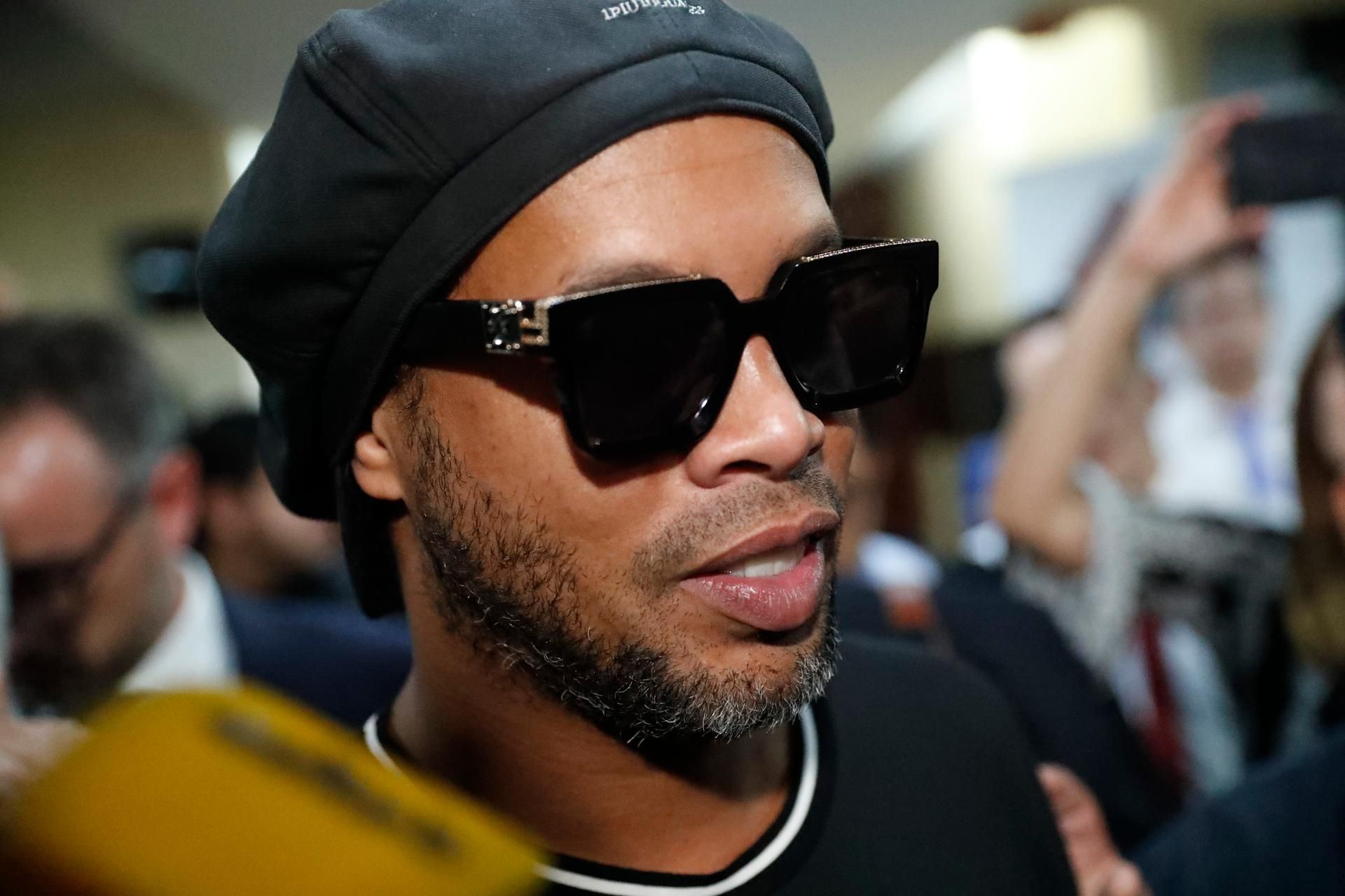 Ronaldinho 160121