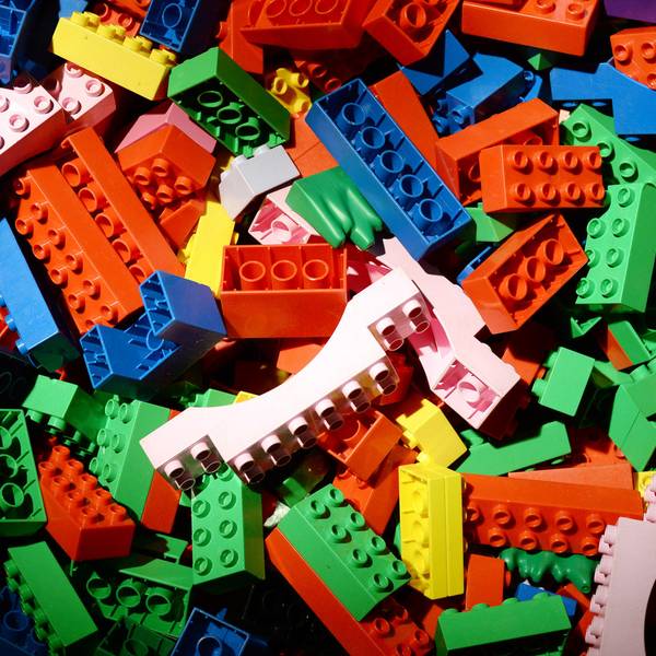 Lego Symbol dpa