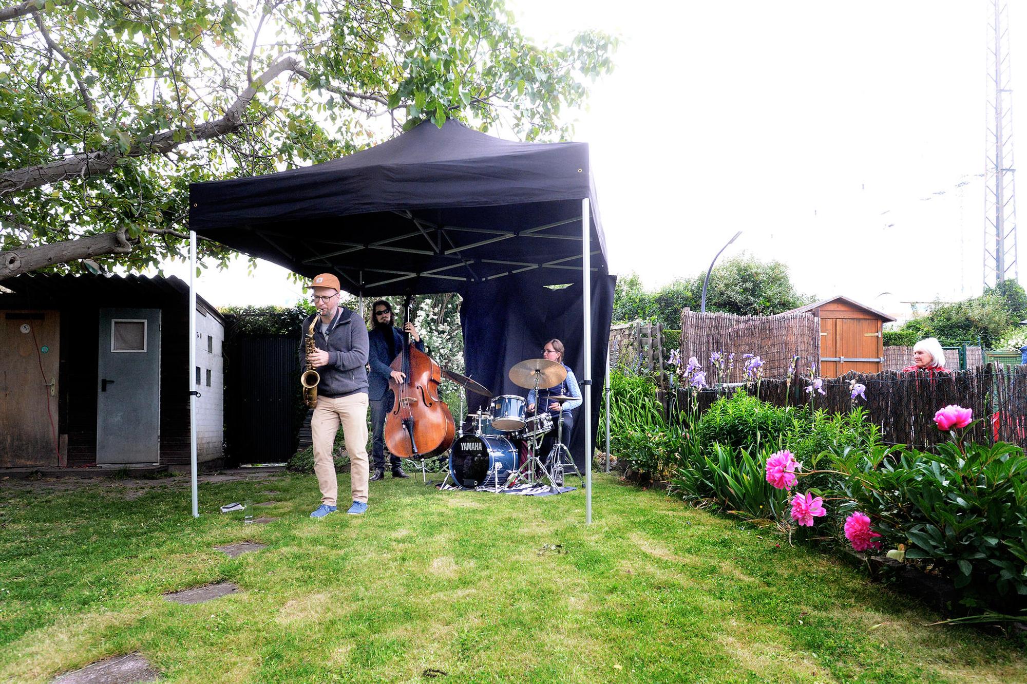 KONZERT SCHREBERGARTEN band_20mai_ludwig-lennig-wiening_6_foto gerhard richter