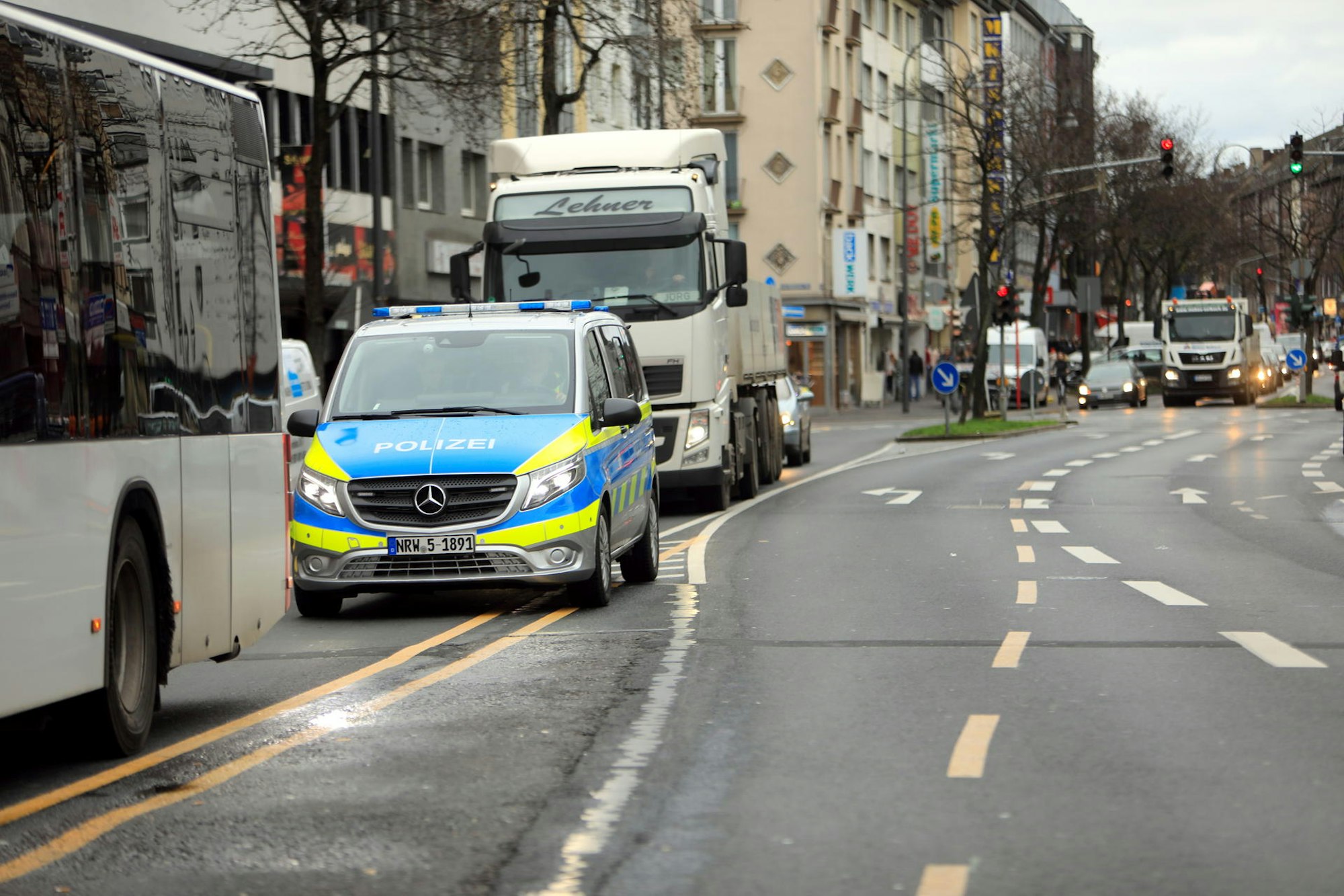 kra_streifenwagenTest024