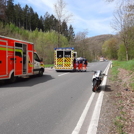 Unfall_Windeck_Motorraeder