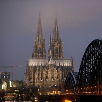 Kölner Dom im Nebel 250121