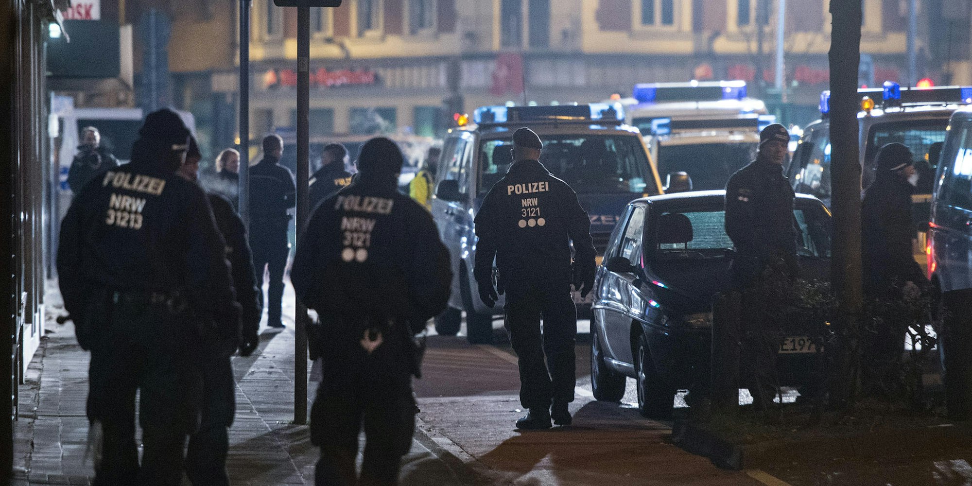 Razzia_gegen_Diebesb_47990071