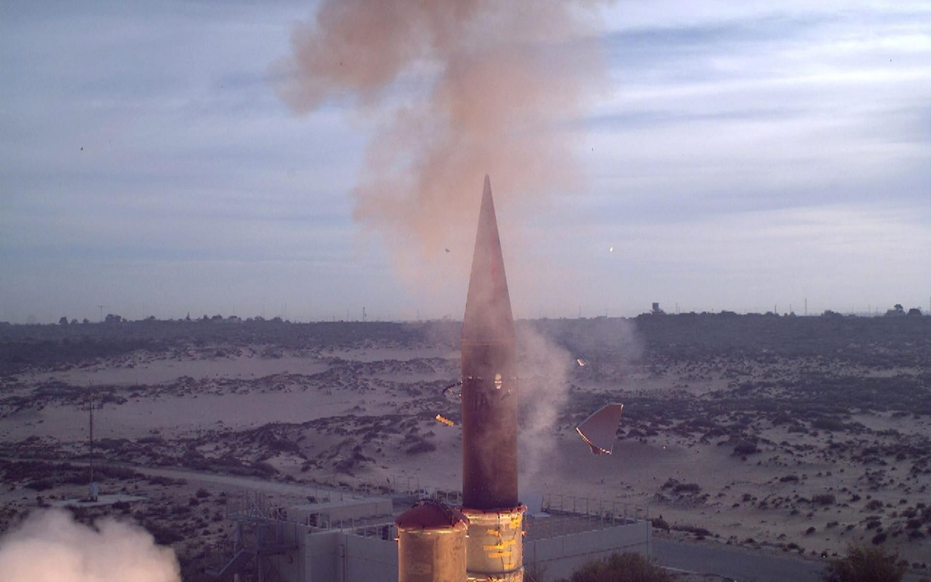 Arrow 3 060422