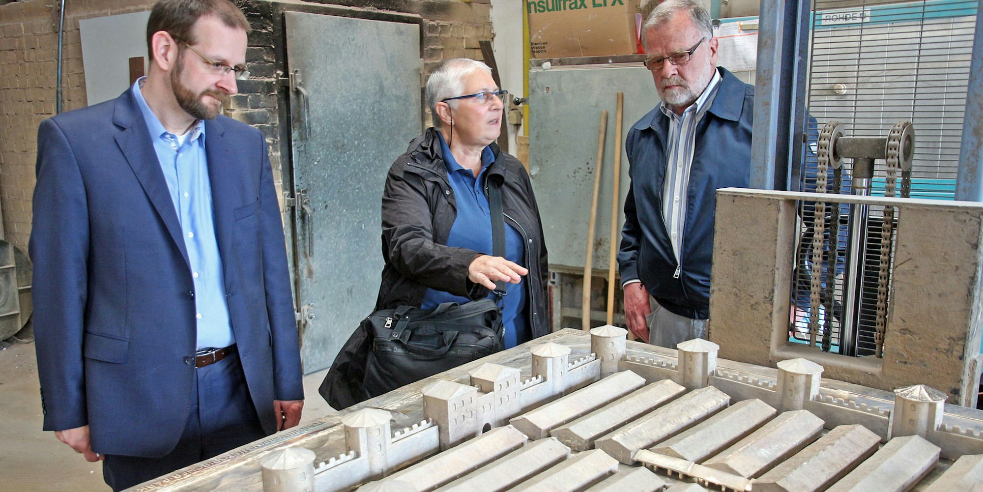 Bronzemodell Divitia1