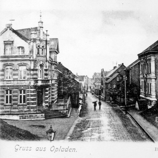 Bahnhofstraße mit Rathaus Quelle OGV