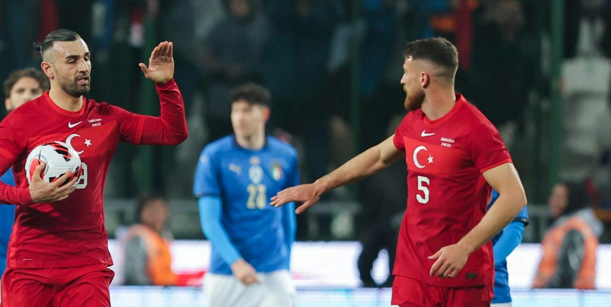 Özcan Türkei Debüt